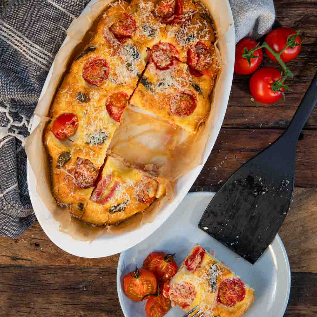 Three Aussie Farmers - Ham & Tomato Breakfast Tray Bake